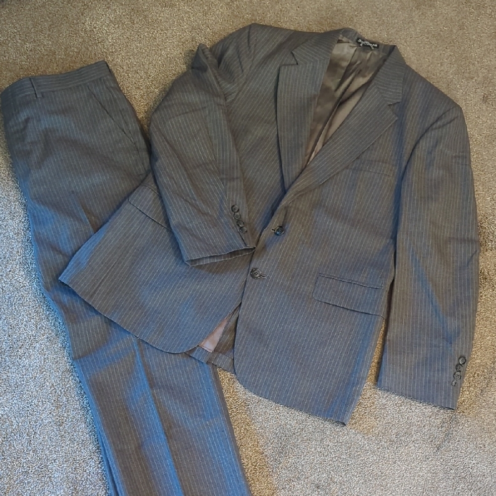Stafford Men's Elegant Blue Pinstripe Suit
